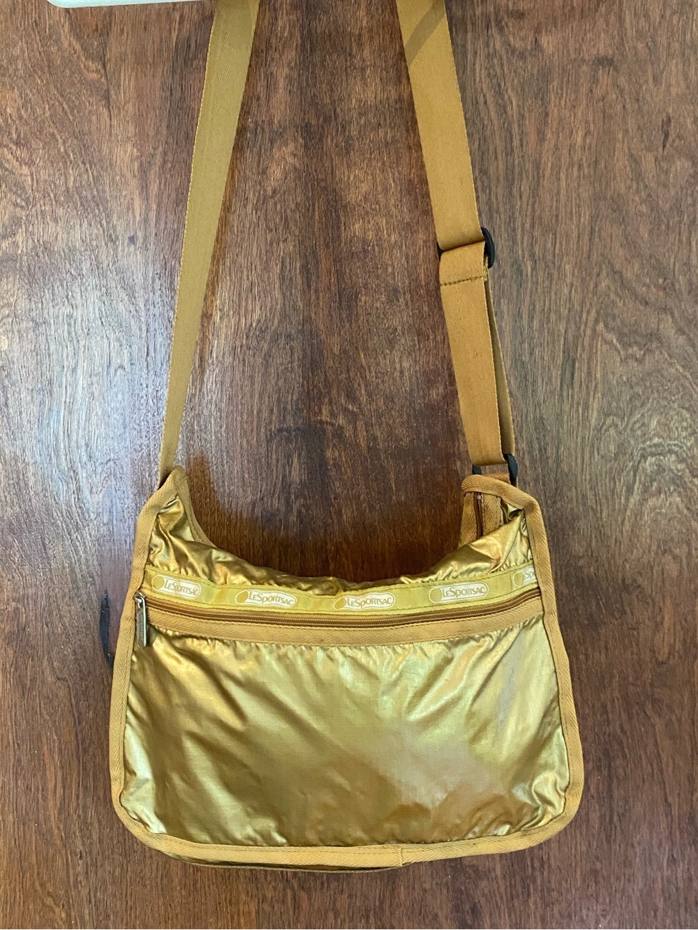 LeSportsac Metallic Gold Crossbody Shoulder Bag Adjustable Strap Y2K